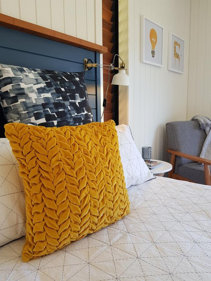 Bed and Breakfast Admiral Waters Cooks Beach Екстер'єр фото